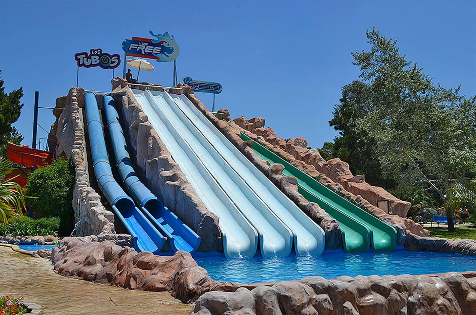 Сasa de vacaciones Cabana En El Bosque Peralta Ramos, Mar Del Plata, 4/5 Huespedes. *