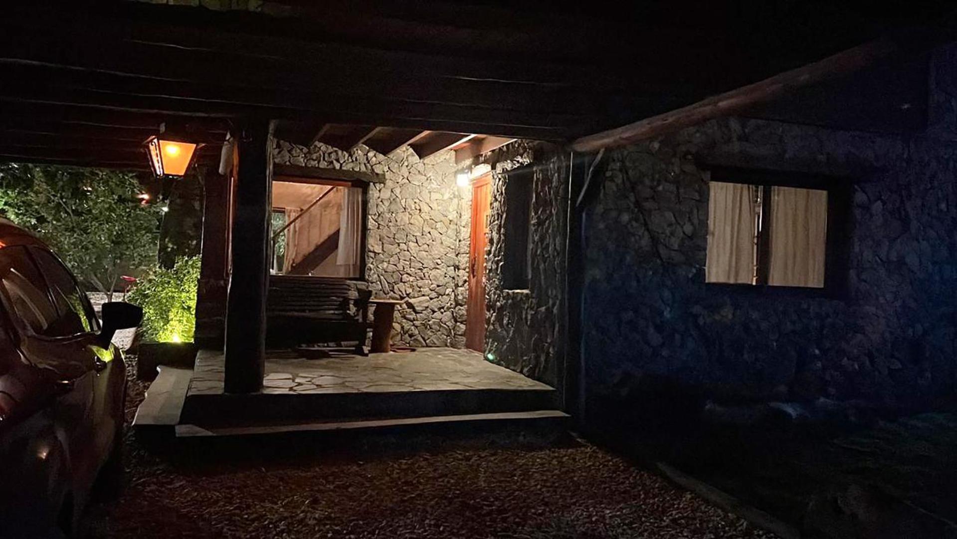 Cabana En El Bosque Peralta Ramos, Mar Del Plata, 4/5 Huespedes. Сasa de vacaciones Mar del Plata