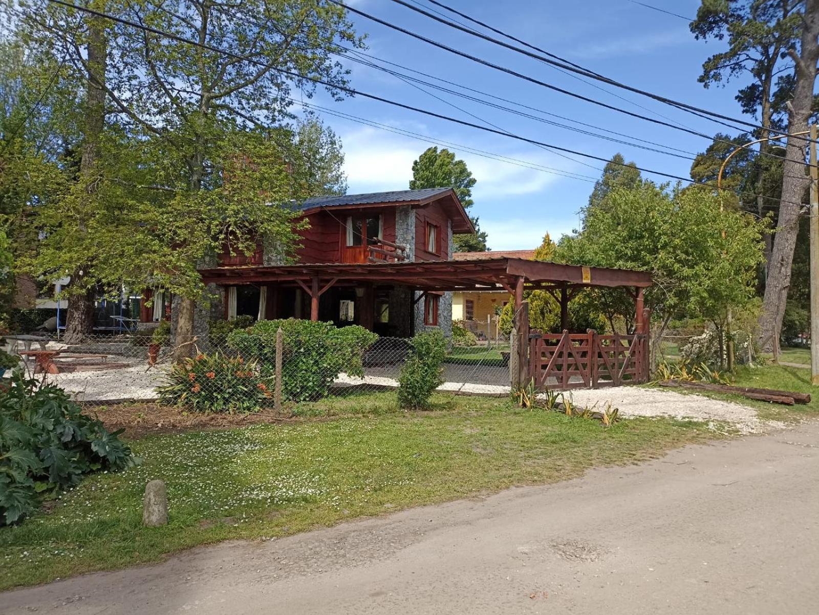 Cabana En El Bosque Peralta Ramos, Mar Del Plata, 4/5 Huespedes. Сasa de vacaciones