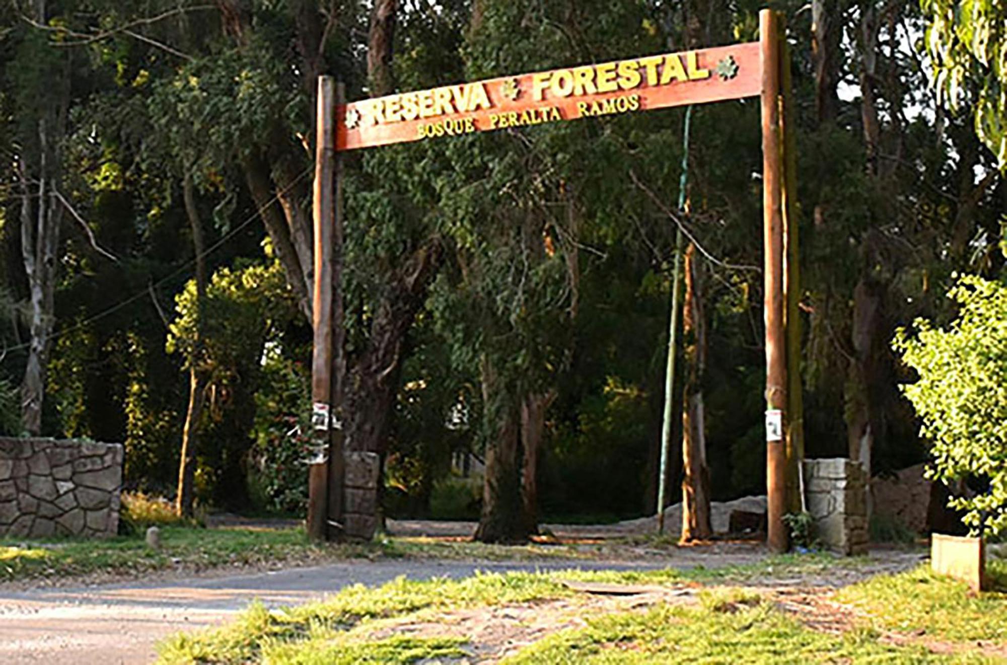 Cabana En El Bosque Peralta Ramos, Mar Del Plata, 4/5 Huespedes. Mar del Plata